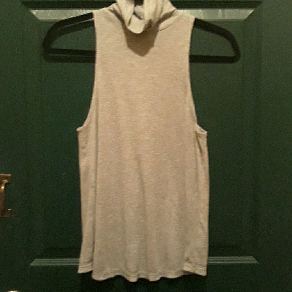 Free people sleeveless shirt color heather grey